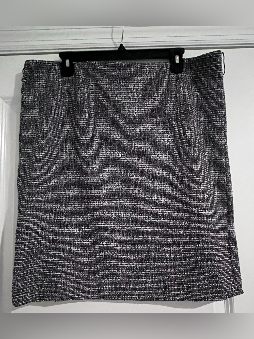 LOFT Black and White Tweed Pencil Skirt
